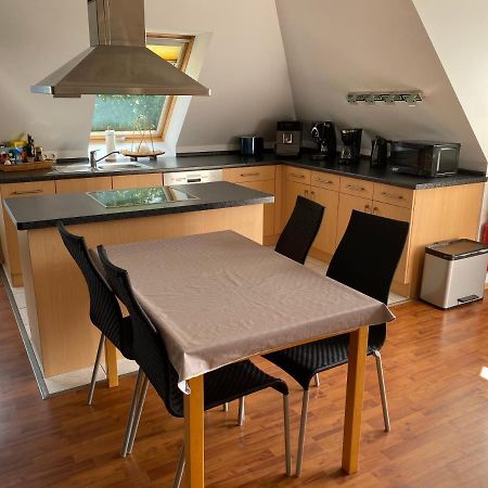 Moderne Maisonette-Wohnung Am Karpfenteich; Modern Apartment With View Of The Carp Pond Barmstedt Exteriör bild