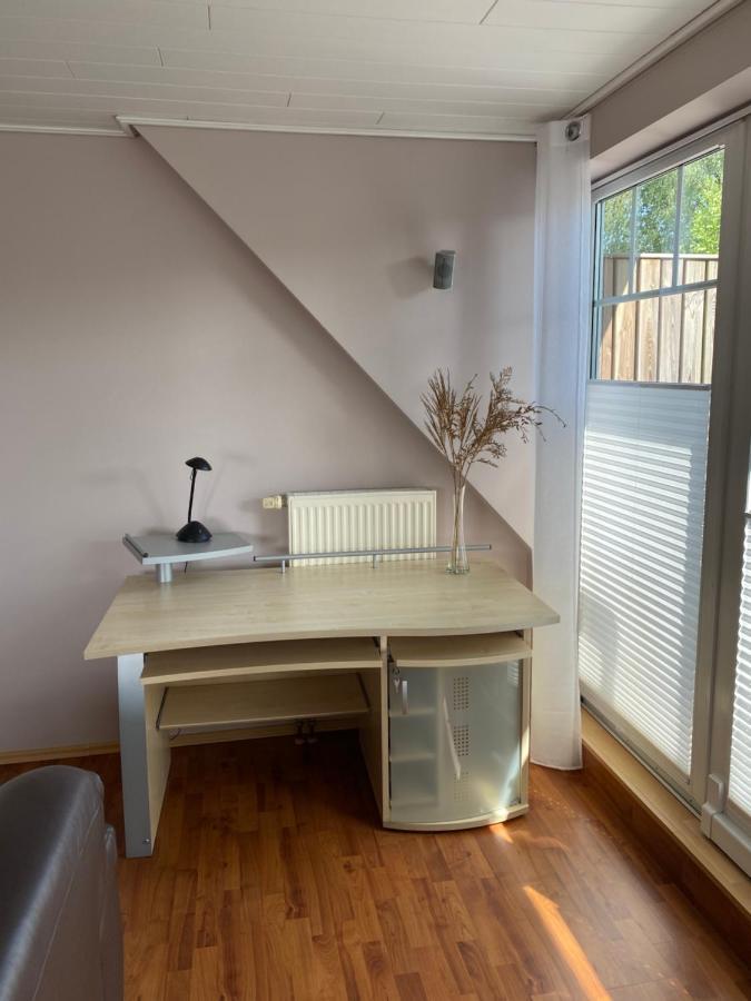 Moderne Maisonette-Wohnung Am Karpfenteich; Modern Apartment With View Of The Carp Pond Barmstedt Exteriör bild