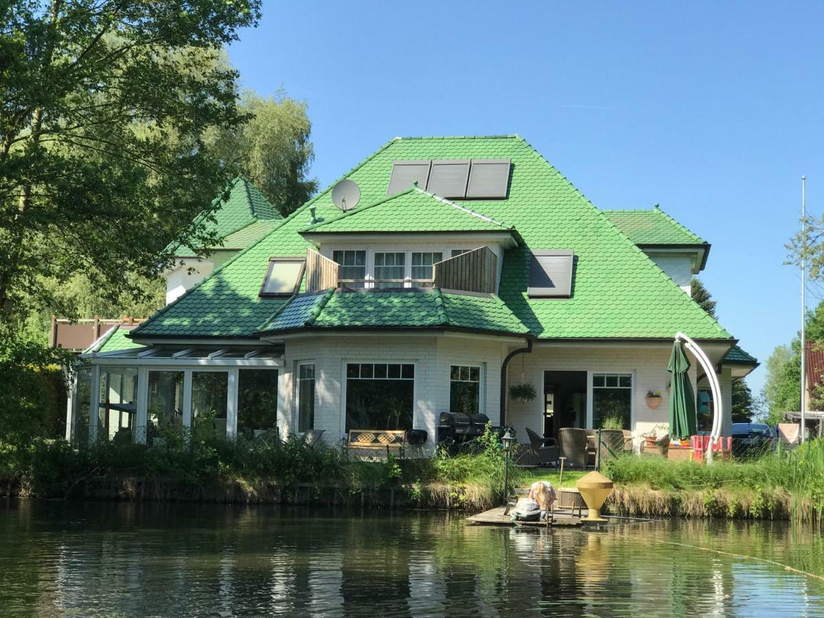 Moderne Maisonette-Wohnung Am Karpfenteich; Modern Apartment With View Of The Carp Pond Barmstedt Exteriör bild